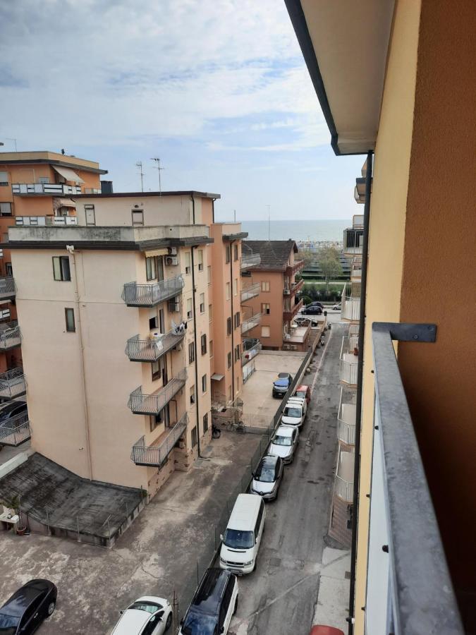 Appartamento In Sottomarina Di Chioggia Luaran gambar